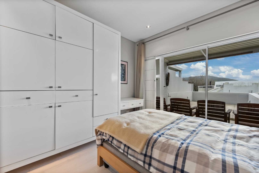 2 Bedroom Property for Sale in Oranjezicht Western Cape